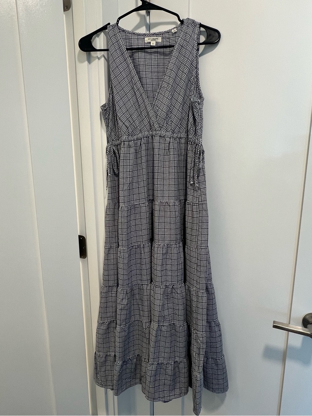 NWOT Max Studio London midi dress